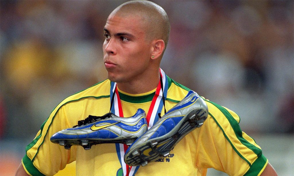 Ronaldo De Lima là một trong những cầu thủ để lại nhiều dấn ấn qua các kỳ World Cup Ronaldo De Lima là một trong những cầu thủ để lại nhiều dấn ấn qua các kỳ World Cup