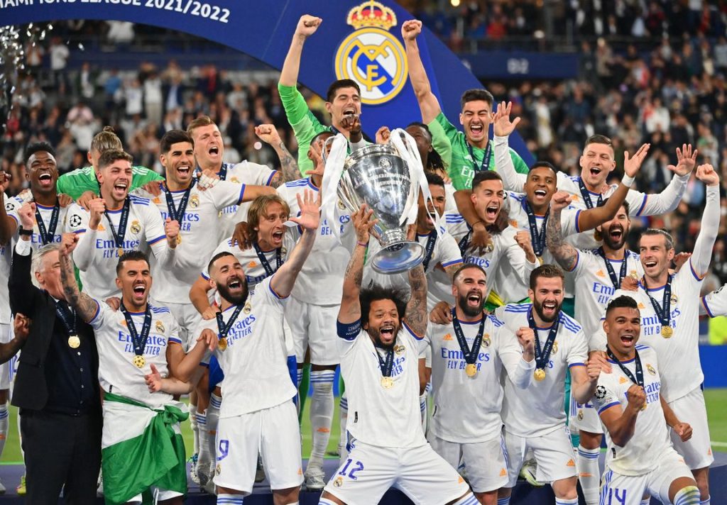 Real Madrid là một giá trị đại biểu cho tượng đài bóng đá thế giới Real Madrid là một giá trị đại biểu cho tượng đài bóng đá thế giới