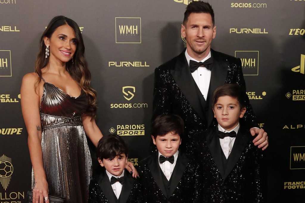 Gia đình Messi luôn có mặt trong mọi sự kiện Gia đình Messi luôn có mặt trong mọi sự kiện