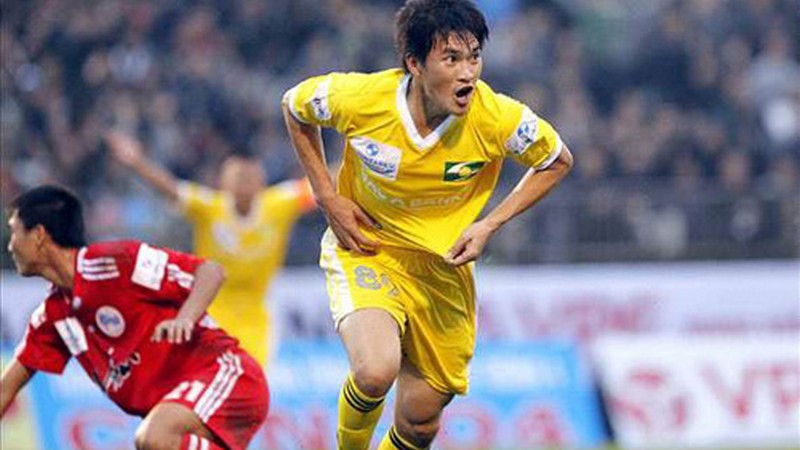 Lê Công Vinh là huyền thoại của Việt Nam cũng như câu lạc bộ tại V League Lê Công Vinh là huyền thoại của Việt Nam cũng như câu lạc bộ tại V League
