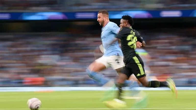 Kyle Walker trong sự nghiệp cũng luôn được biết đến là cầu thủ có tốc độ hàng đầu Kyle Walker trong sự nghiệp cũng luôn được biết đến là cầu thủ có tốc độ hàng đầu